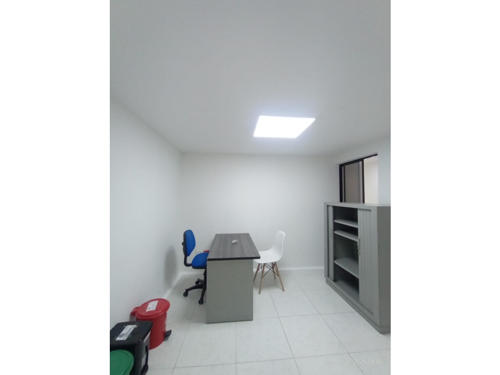 LOCAL- OFICINA EN ARRIENDO — foto 6
