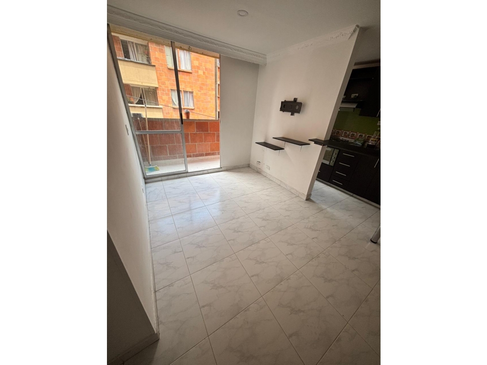 APARTAMENTO EN ARRIENDO SECTOR SAN CRISTOBAL — foto 2