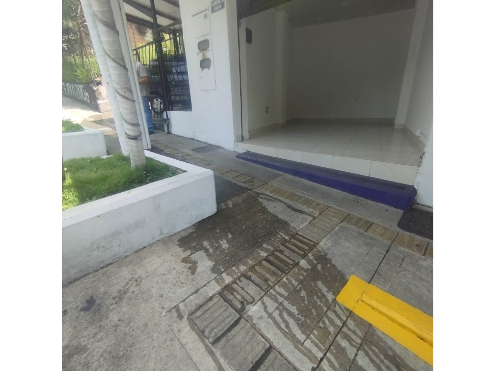 LOCAL COMERCIAL EN ARRIENDO SECTOR FERRARA — foto 3
