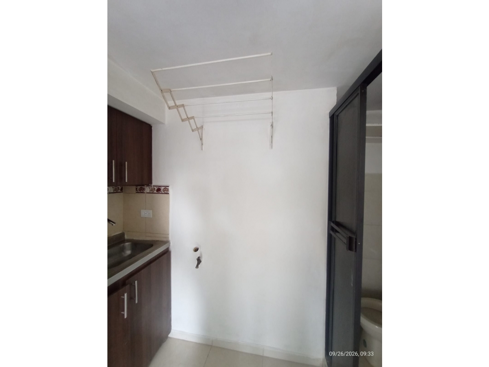 APARTA- ESTUDIO EN ARRIENDO SECTOR FERRAR — foto 3
