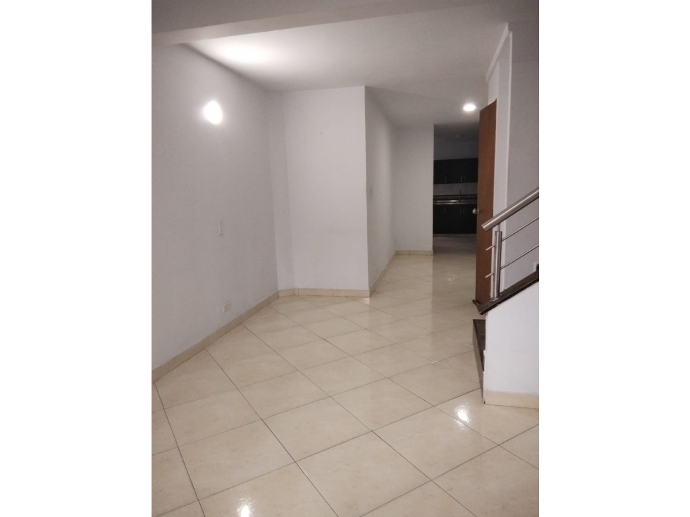 CASA EN ARRIENDO SECTOR BELLO BARRIO OBRERO — foto 3