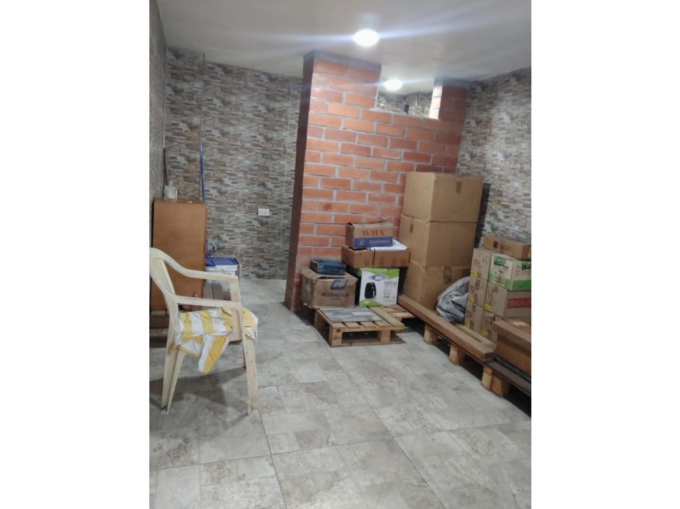 LOCAL EN ARRIENDO SECTOR LA COLINA — foto 4