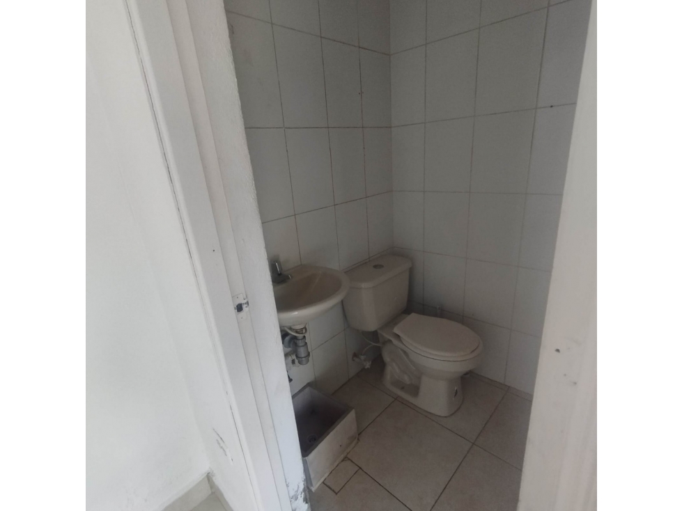 LOCAL COMERCIAL EN ARRIENDO SECTOR FERRARA — foto 4