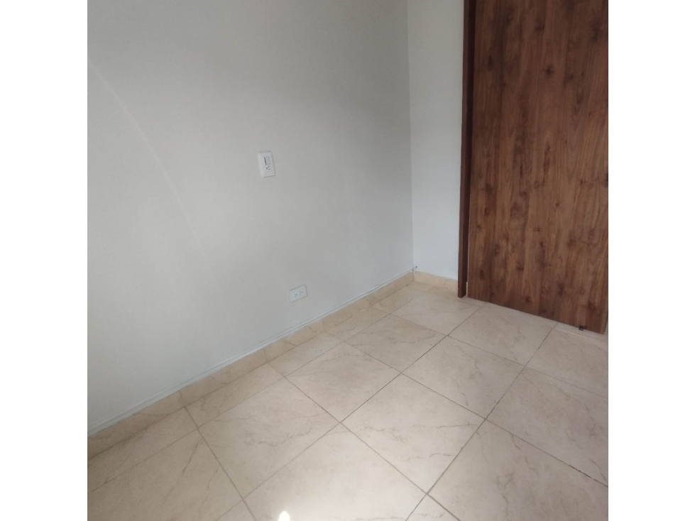 APARTAMENTO EN ARRIENDO SECTOR SAN ANTONIO DE PRADO — foto 4