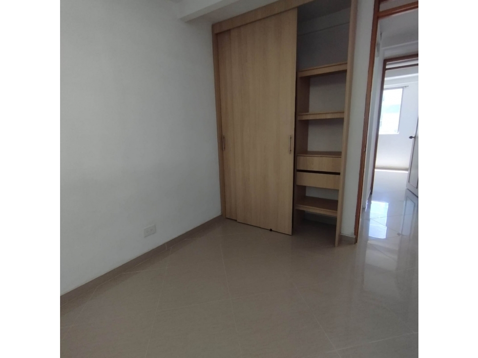 APARTAMENTO EN URBANIZACIÓN CALAZANIA II — foto 5