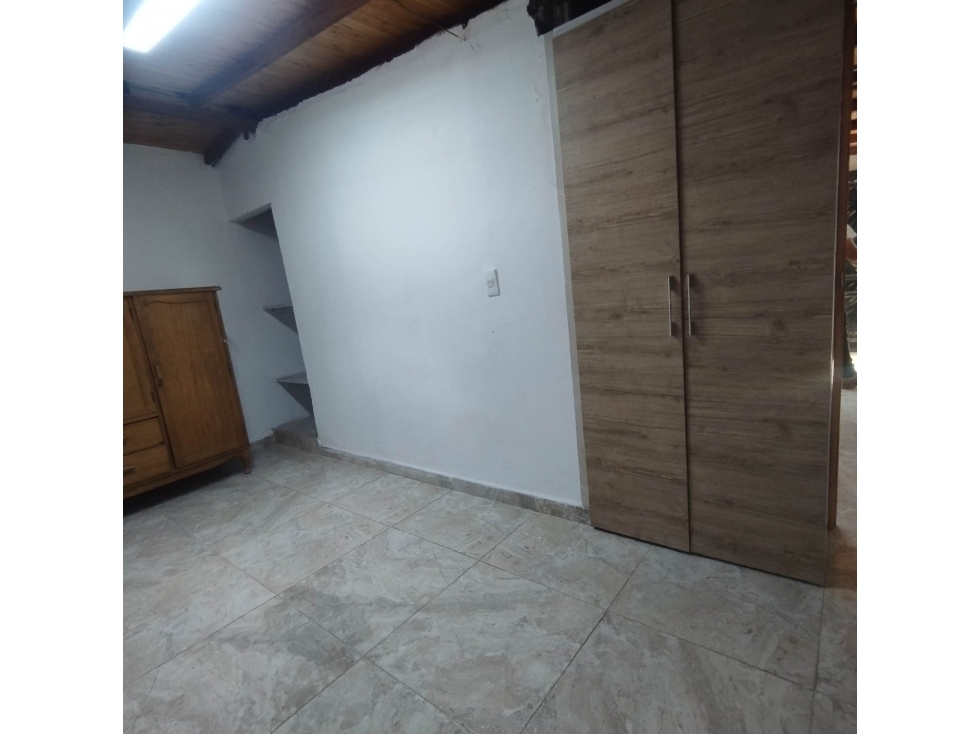 APARTAMENTO EN ARRIENDO SECTOR ANCON — foto 6