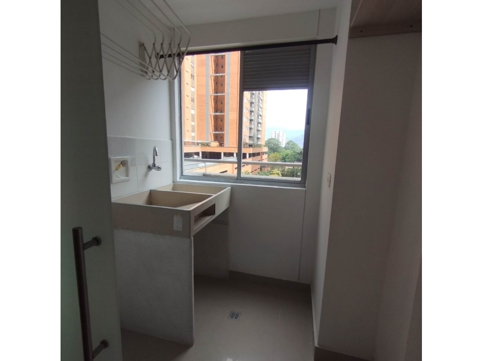 APARTAMENTO EN UNIDAD CERRADA CERCA AL CEIPA EN SABANETA — foto 6