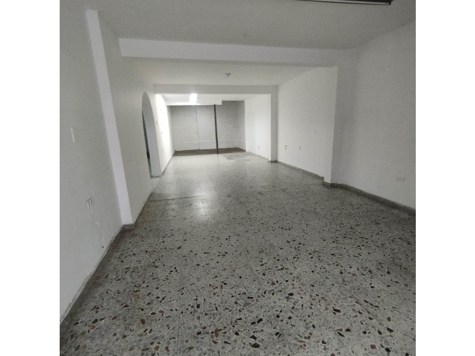 LOCAL EN ARRIENDO SECTOR SANTAMARIA - 5