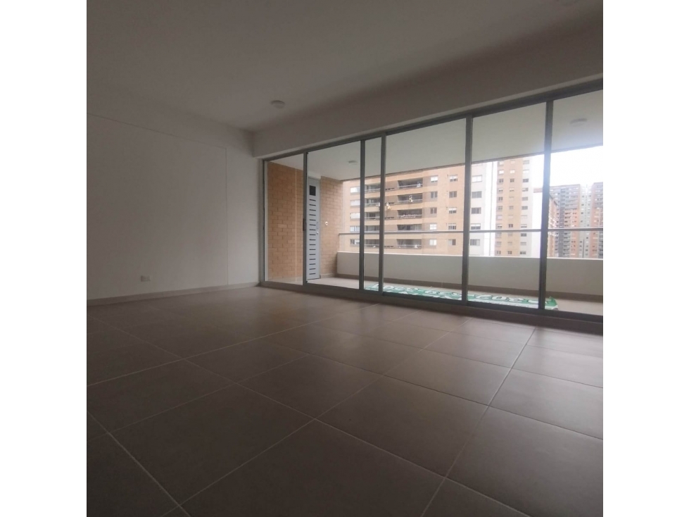 APARTAMENTO EN ARRIENDO SECTOR CIUDAD DEL RIO — foto 3