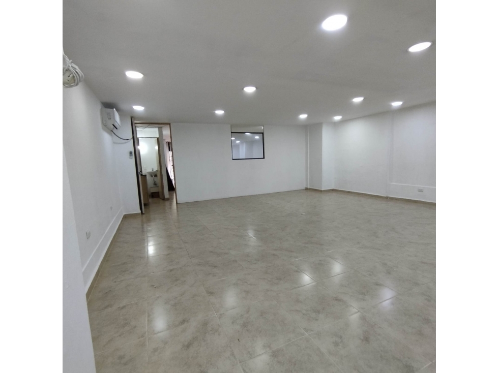 LOCAL EN ARRIENDO SANTAMARIA — foto 6