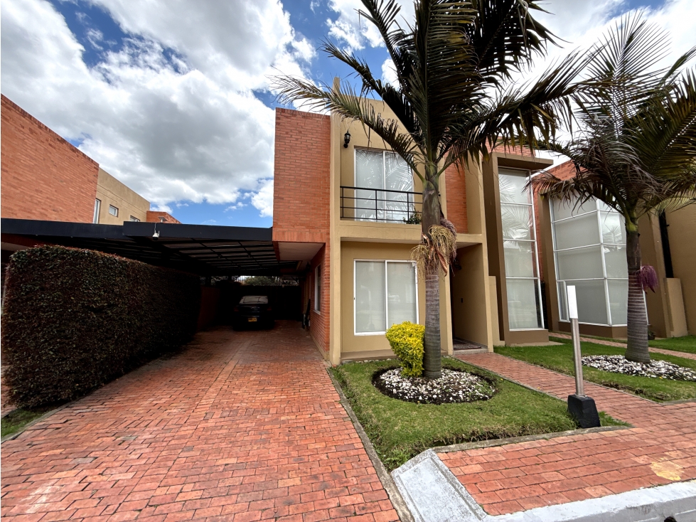 SE VENDE CASA EN CAJICA VEREDA CHUNTAME