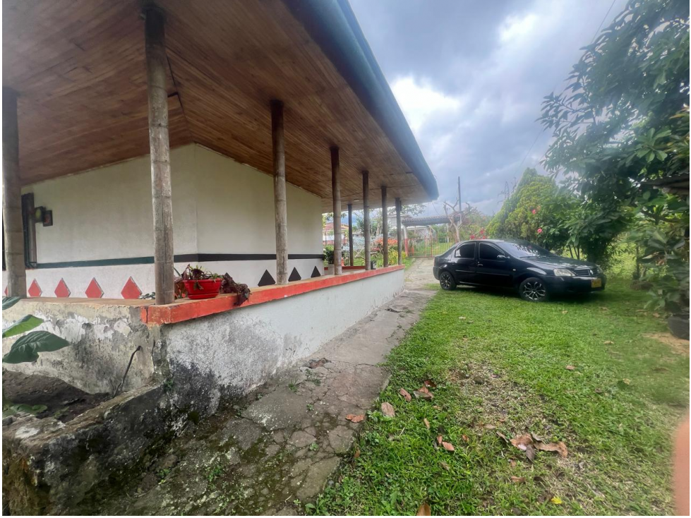 Espectacular lote Avenida centenario — foto 2
