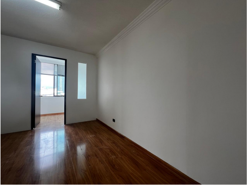 Hermosa oficina en el centro de Armenia