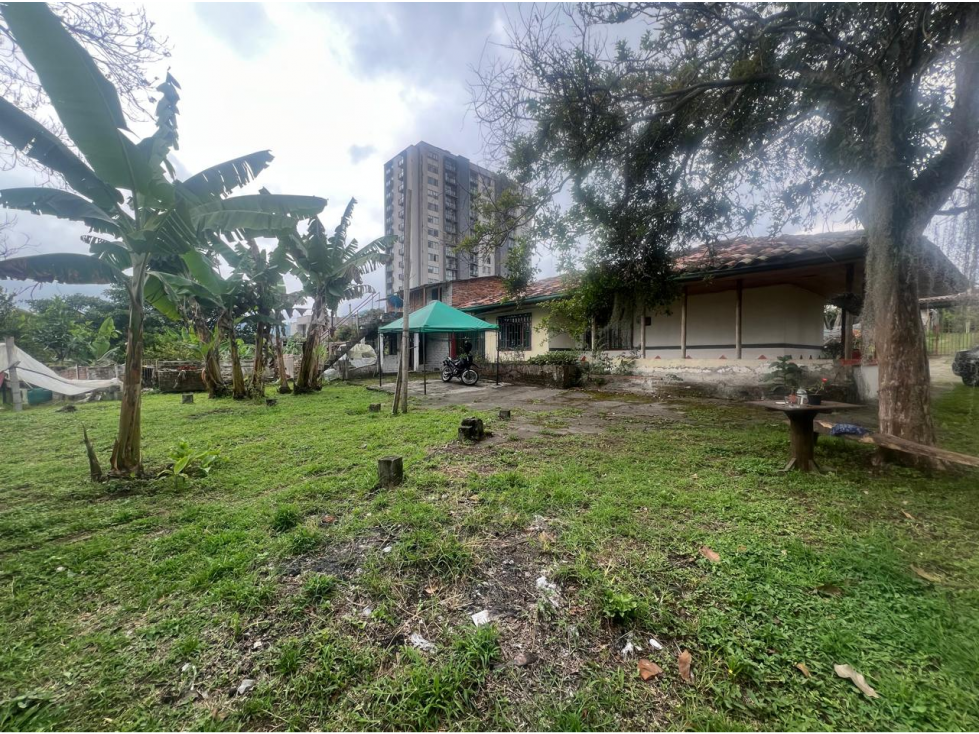 Espectacular lote Avenida centenario — foto 3