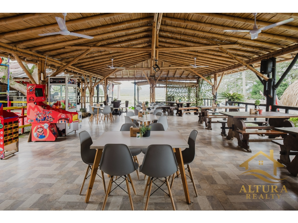 SE VENDE RESTAURANTE CON GRANJA TURISTICA CERCA AL PARQUE DEL CAFE - 4