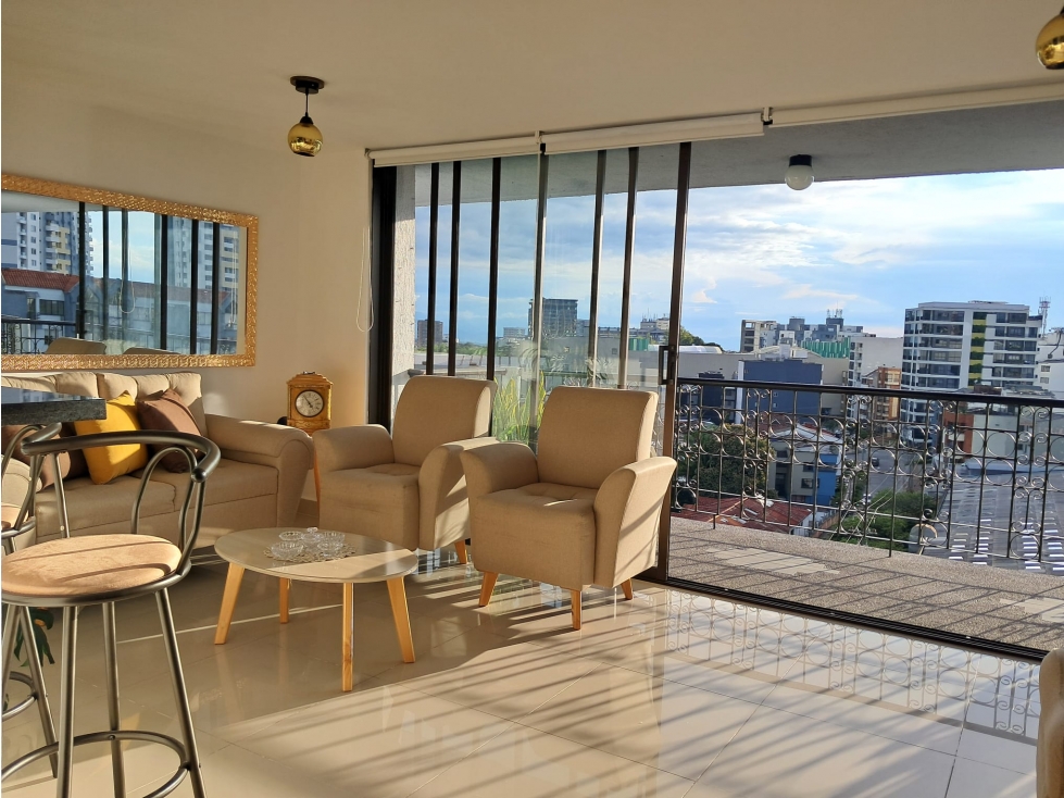 Apartamento dúplex de 3 habitaciones con dos balcones en Armenia — foto 3