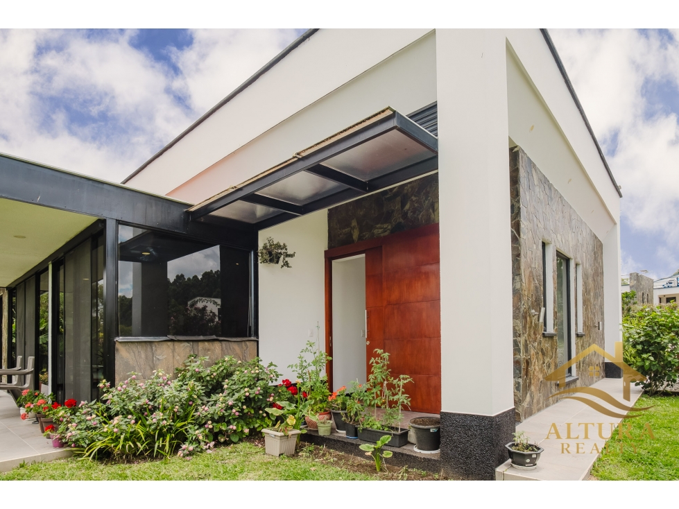 SE VENDE CASA CAMPESTRE EN CONJUNTO CERRADO CIRCASIA QUINDIO — foto 4