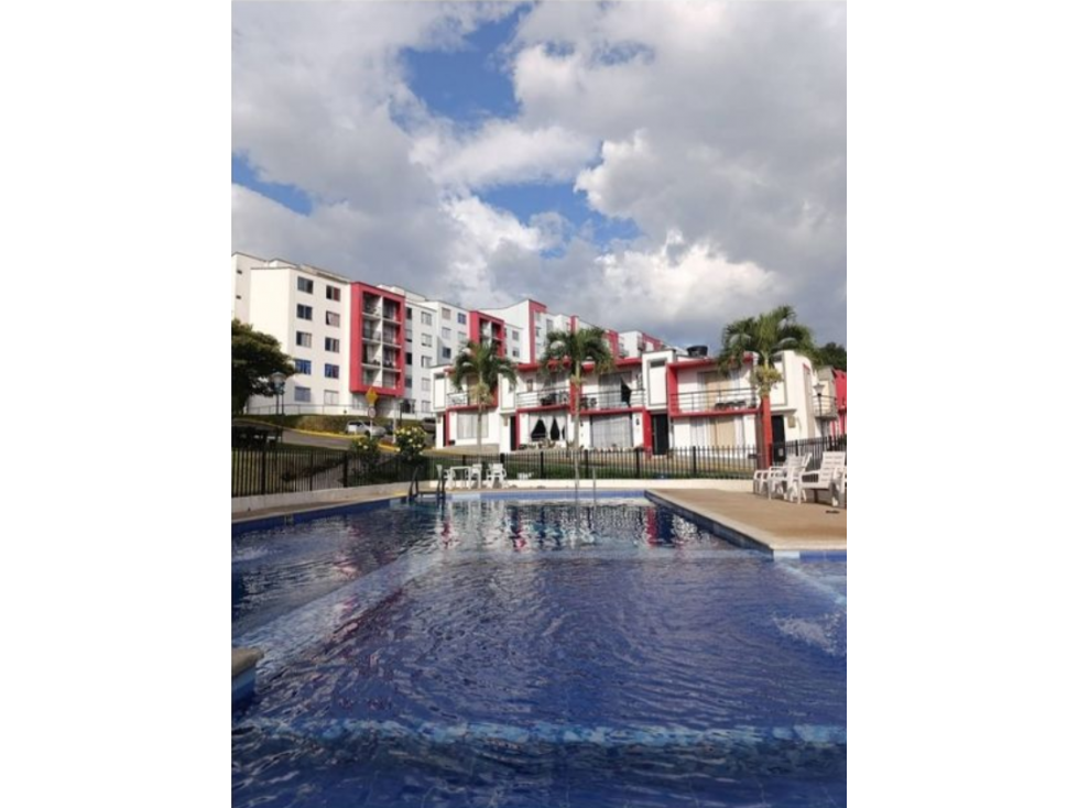 Se arrienda, 2do piso con parqueadero