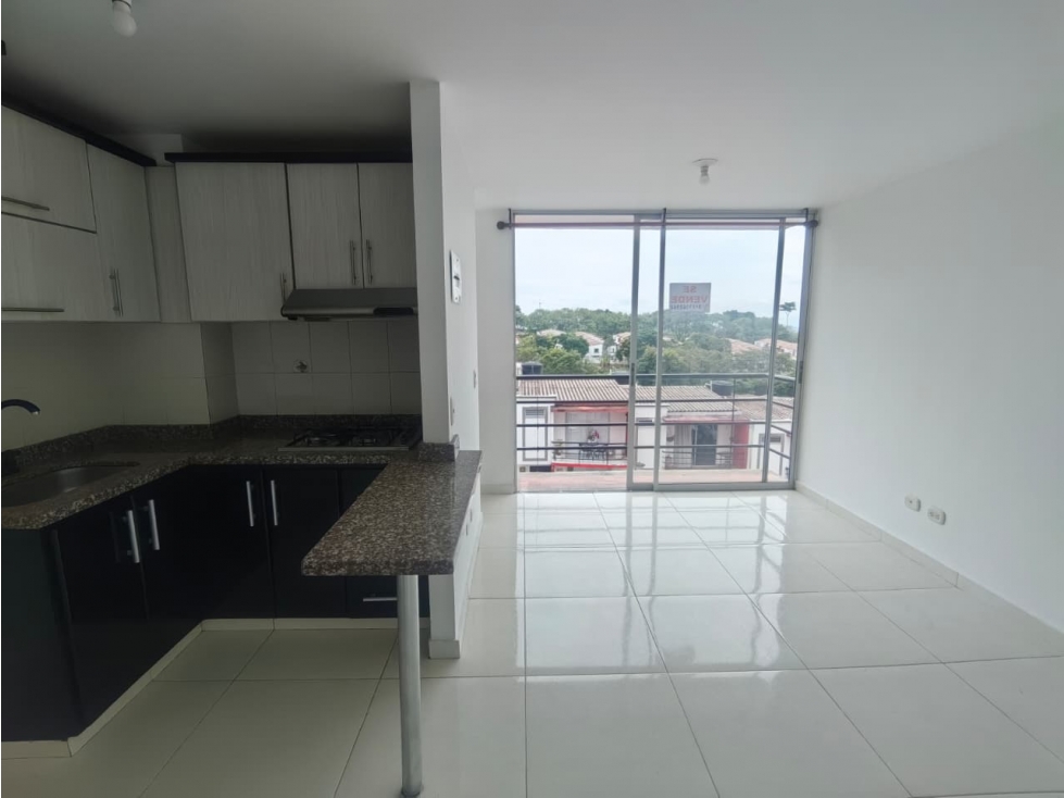 Lindo apartamento en Pereira, Tres dormitorios. — foto 2