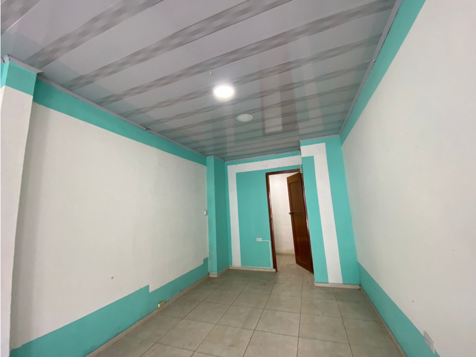 Local en Arriendo con Excelente Ubicación CARTAGO - 2