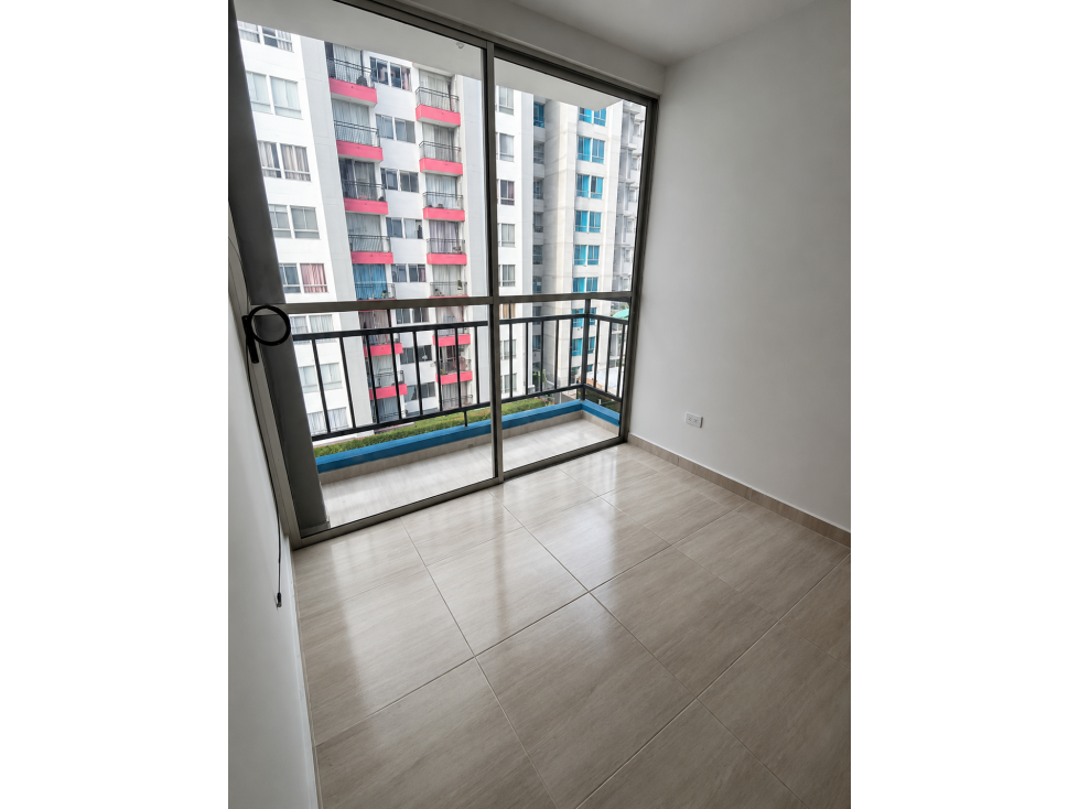 Lindo apartamento de 3 dormitorios en Condina — foto 5