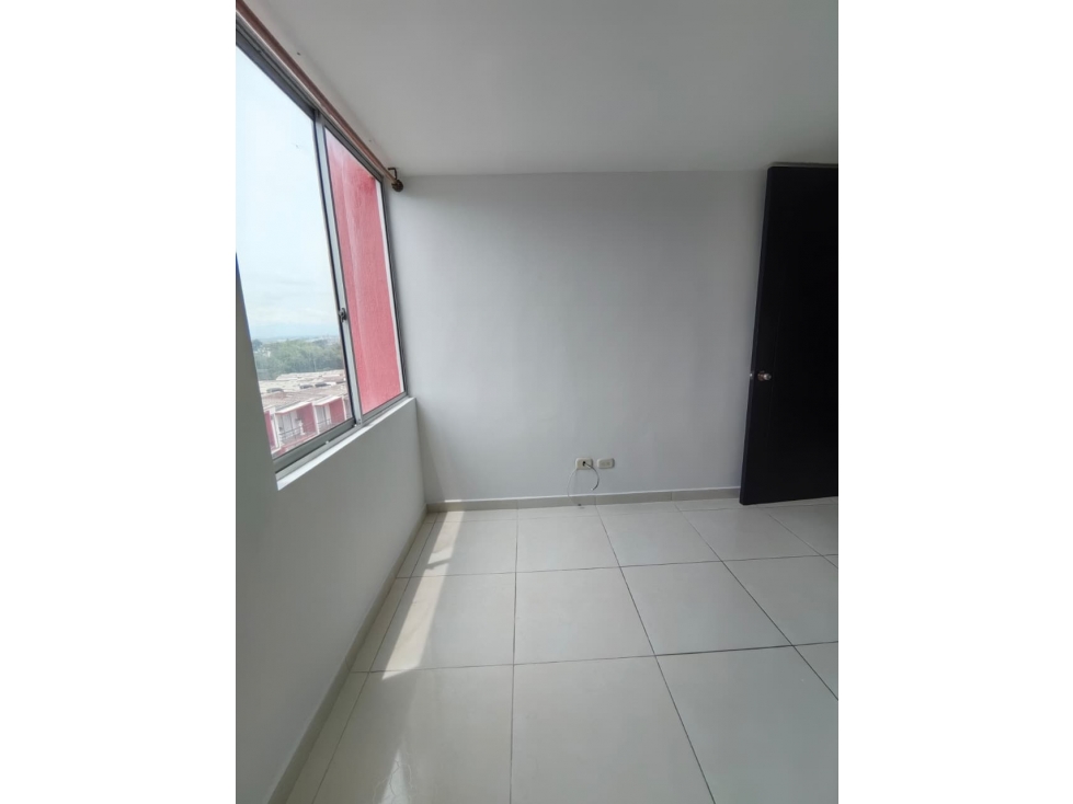 Lindo apartamento en Pereira, Tres dormitorios. — foto 6