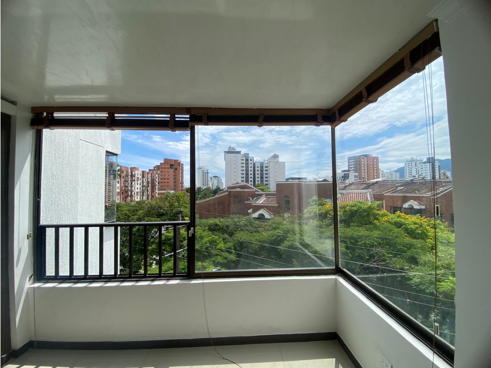 Se Arrienda espectacular Apartamento pinares — foto 6