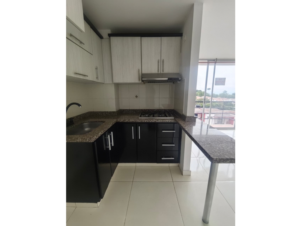 Lindo apartamento en Pereira, Tres dormitorios. — foto 3