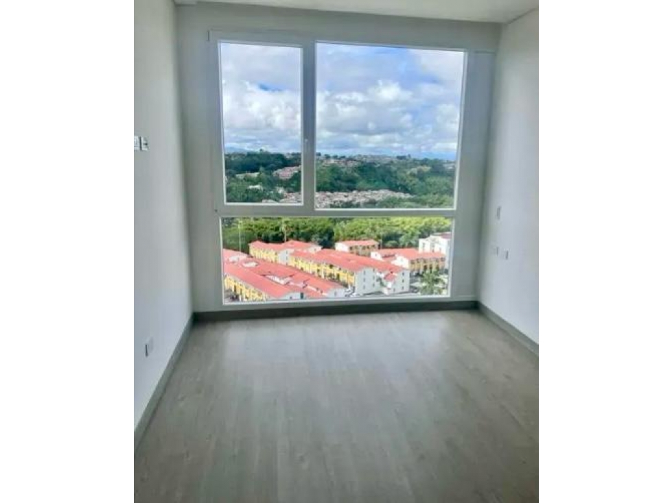 HERMOSO APARTAMENTO EN PEREIRA — foto 2