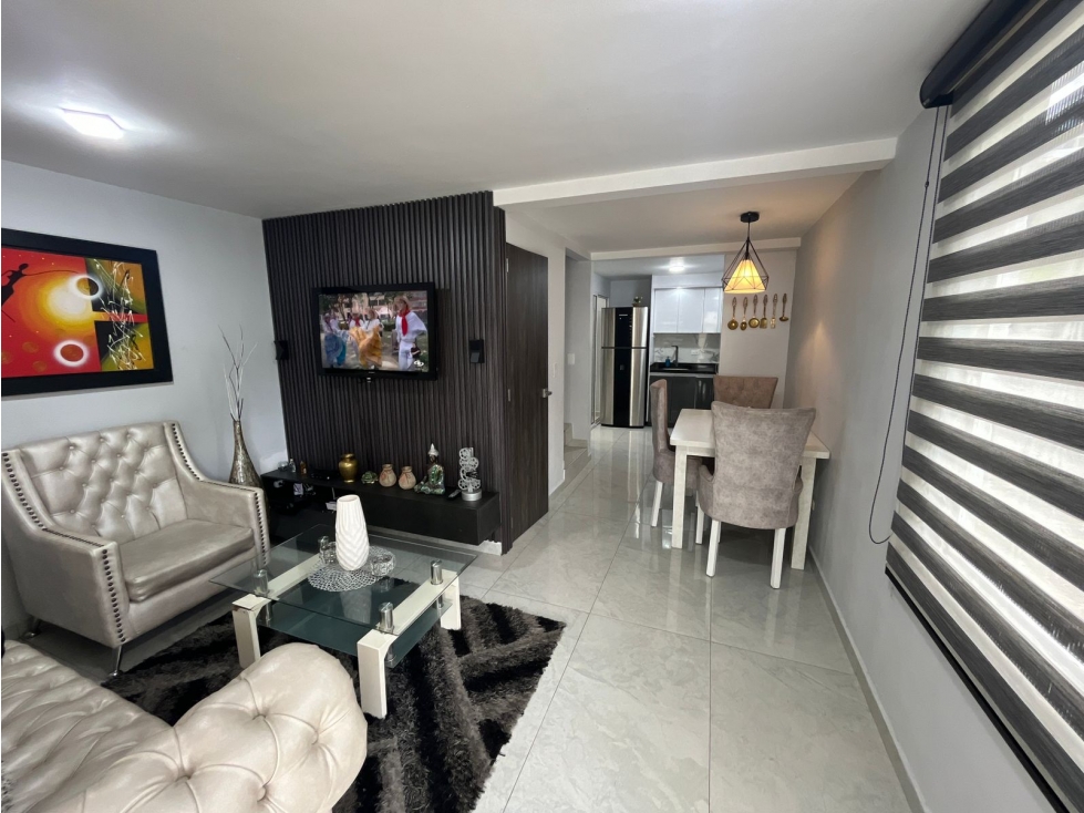 VENDO HERMOSA CASA EN PALONEGRO