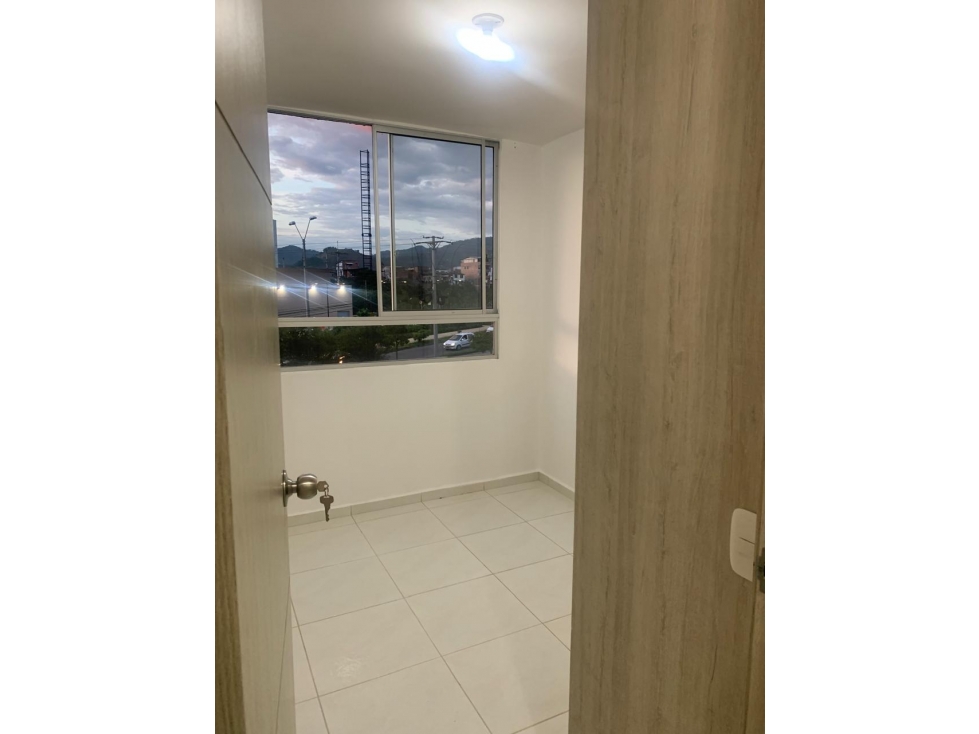 Apartamento hermoso, lleno de luz en Alquiler en Pereira — foto 6