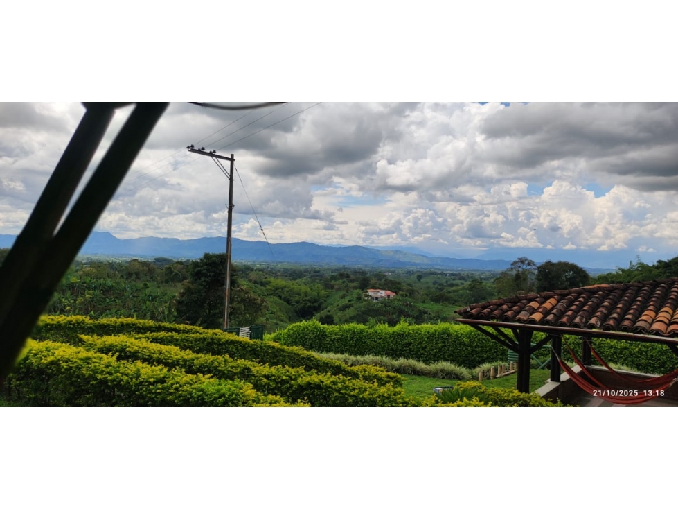 Se vende espectacular finca en Quimbaya - 1