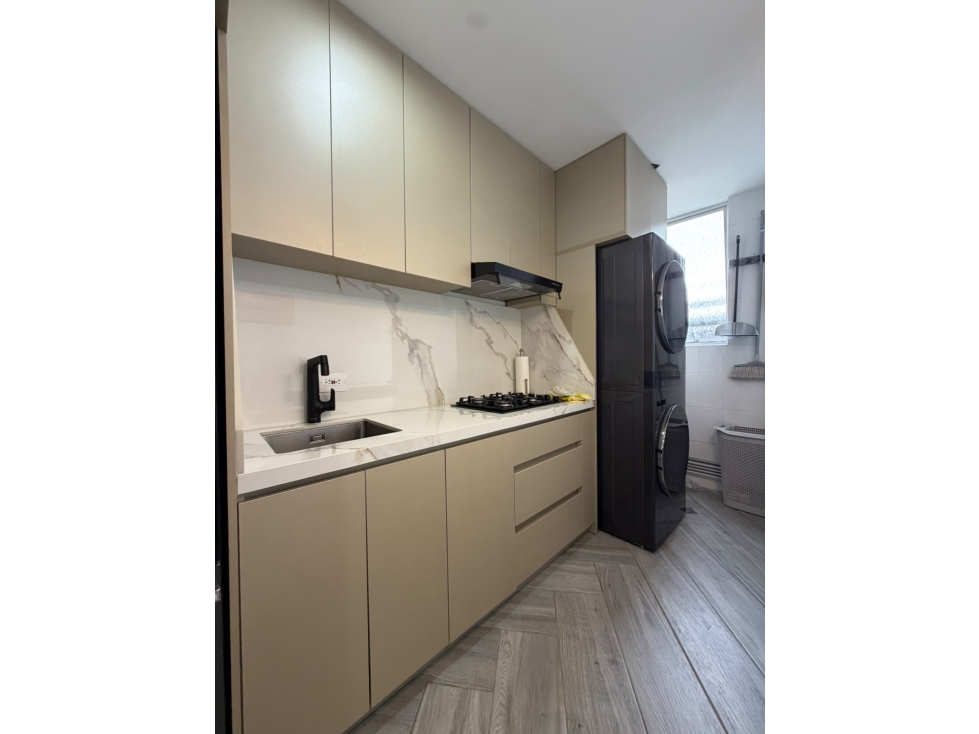 Apartamento totalmente remodelado con acabados de lujo en Campohermoso — foto 4