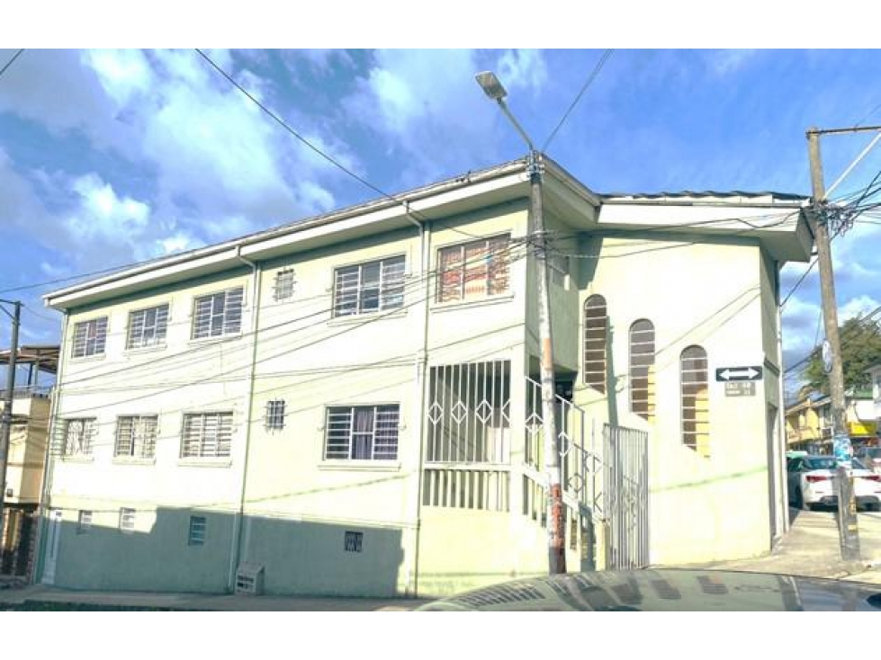 EN VENTA CASA ESQUINERA SECTOR SANJORGE