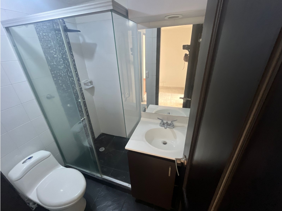 SE RENTA APARTAMENTO EN MILAN — foto 5