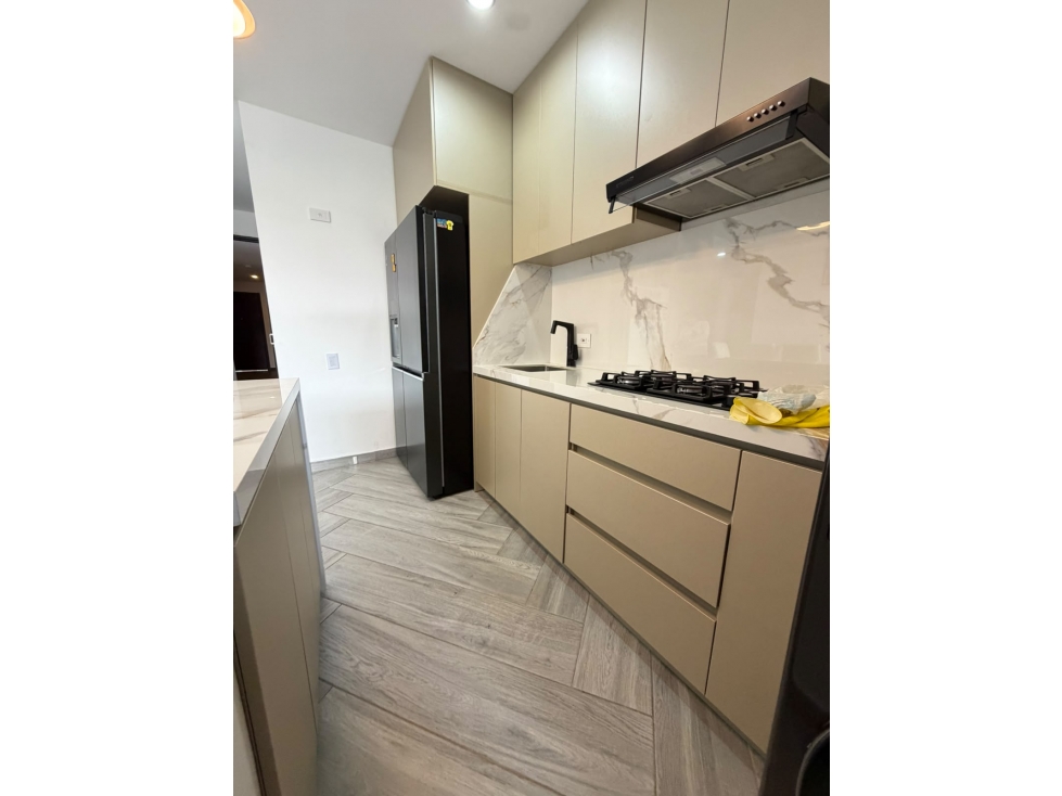 Apartamento totalmente remodelado con acabados de lujo en Campohermoso — foto 5