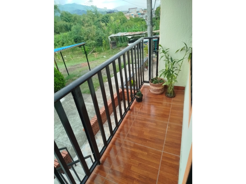 Casa en venta con potencial de expansión y renta en Dosquebradas — foto 3