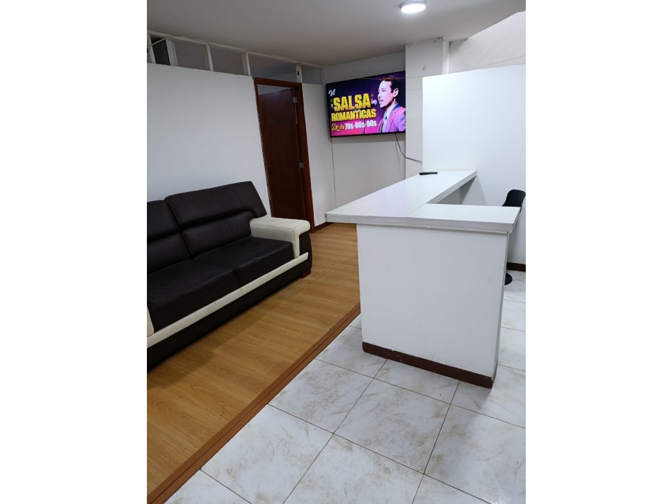 SE VENDE APARTAESTUDIO EN ZONA EXCLUSIVA DE LA CIUDAD — foto 4