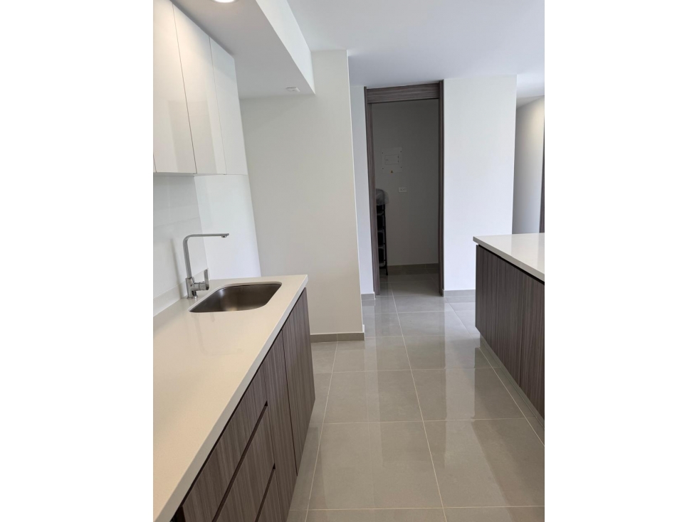 HERMOSO APTO PARA LA RENTA EN MILAN — foto 4
