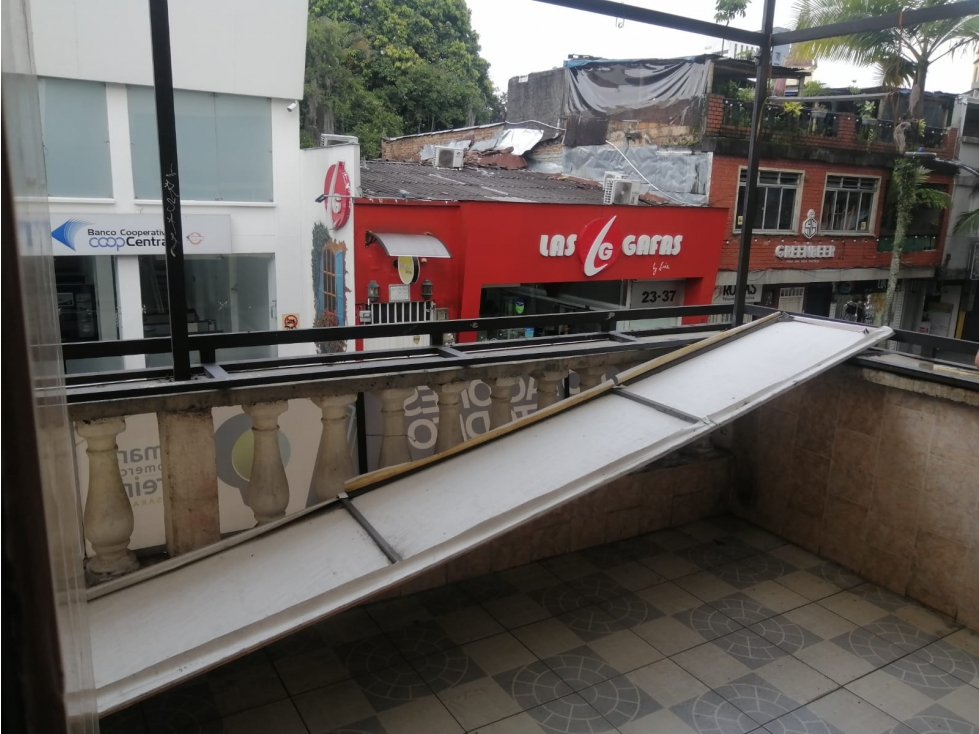 ¡Se arrienda local en el corazón del comercio pereirano! - 5