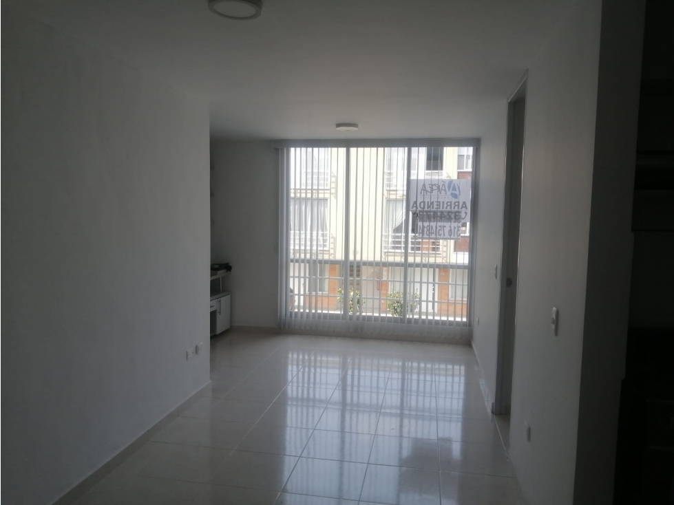 Se alquila apartamento como para estrenar en conjunto tranquilo!