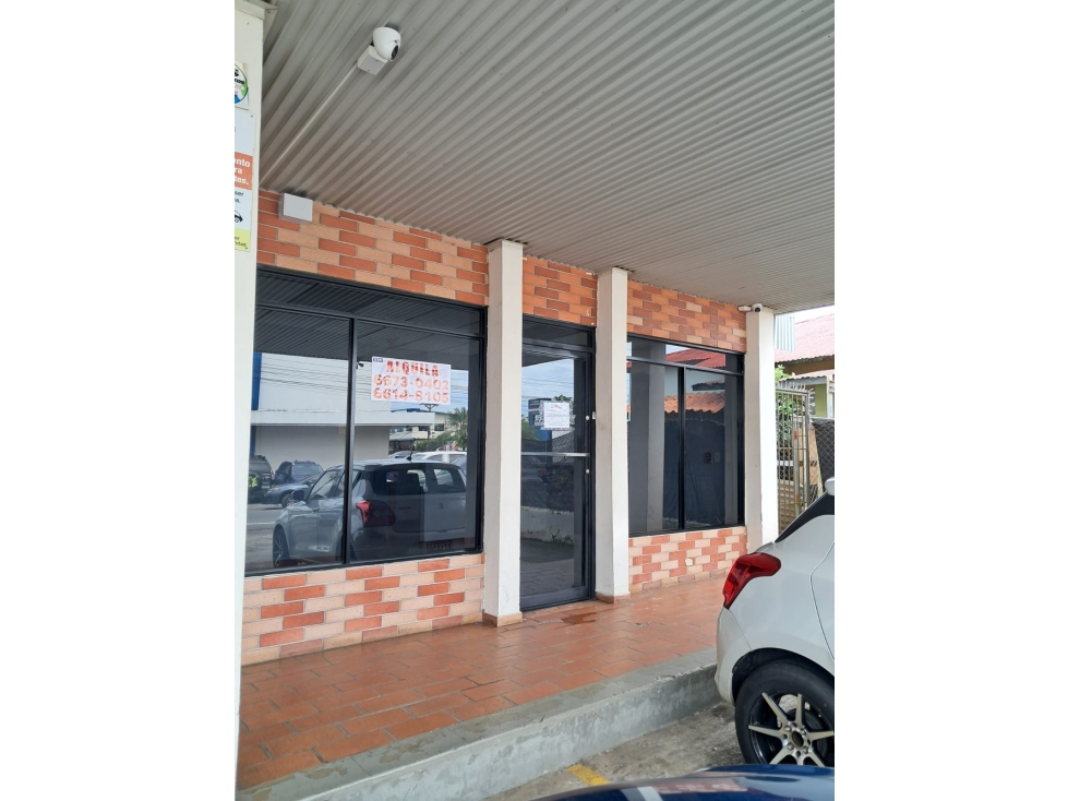 Local en Alquiler Avendia 2a Oeste Frente Banco Nacional