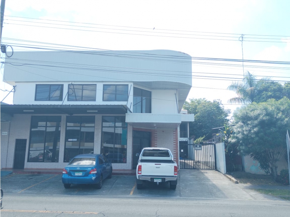 Local Comercial de 404.70 m2 Frente Municipio David
