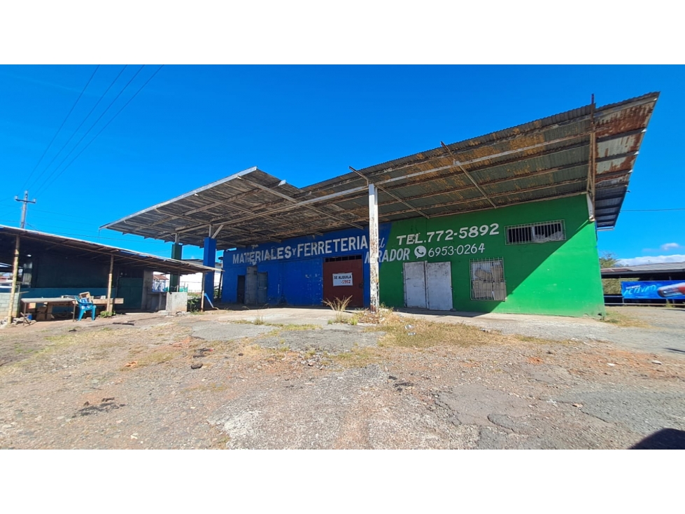 Locales Comerciales en Gualaca con Amplio Terreno y Vista - 3