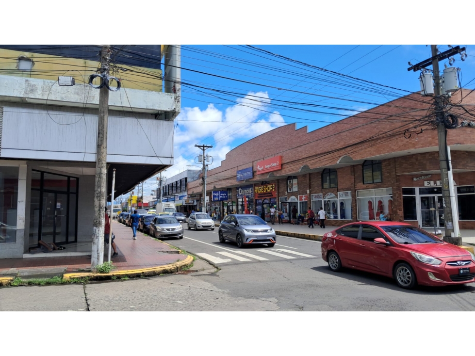 Local en Esquina entre en Calle C Norte y Avenida Bolívar, David — foto 2
