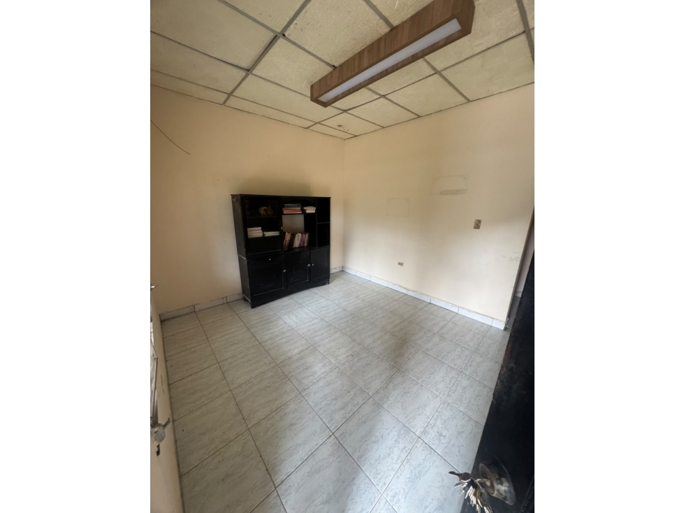 CASA EN VENTA O ALQUILER VÍA PRINCIPAL A SAN CARLITOS DAVID — foto 6