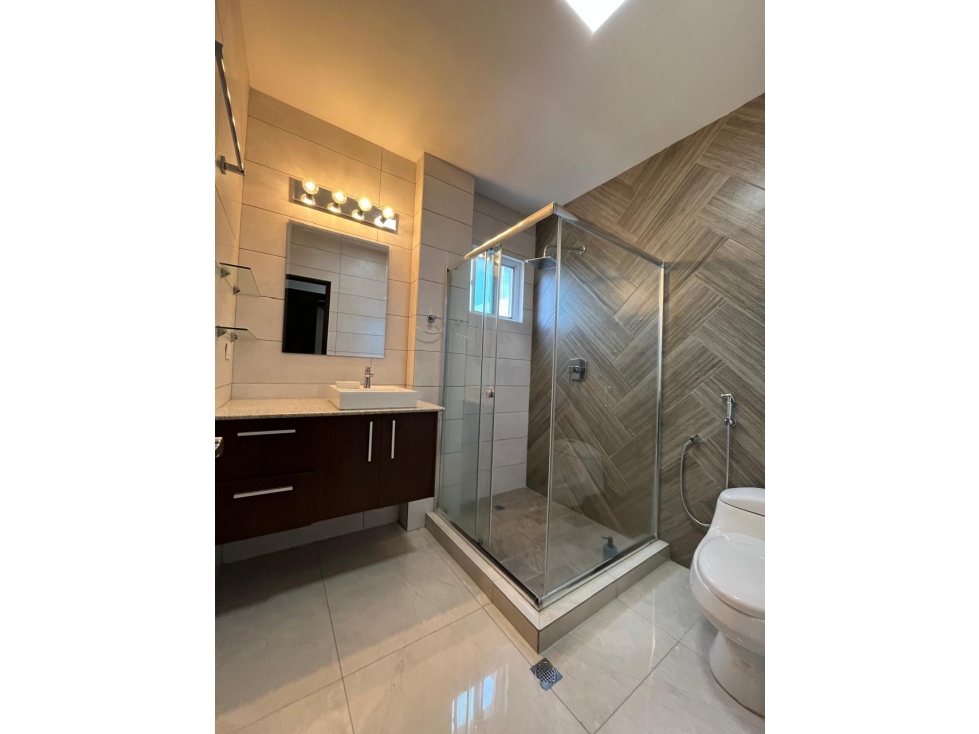 Apartamento en Alquiler Ubicado en el Terronal - 2