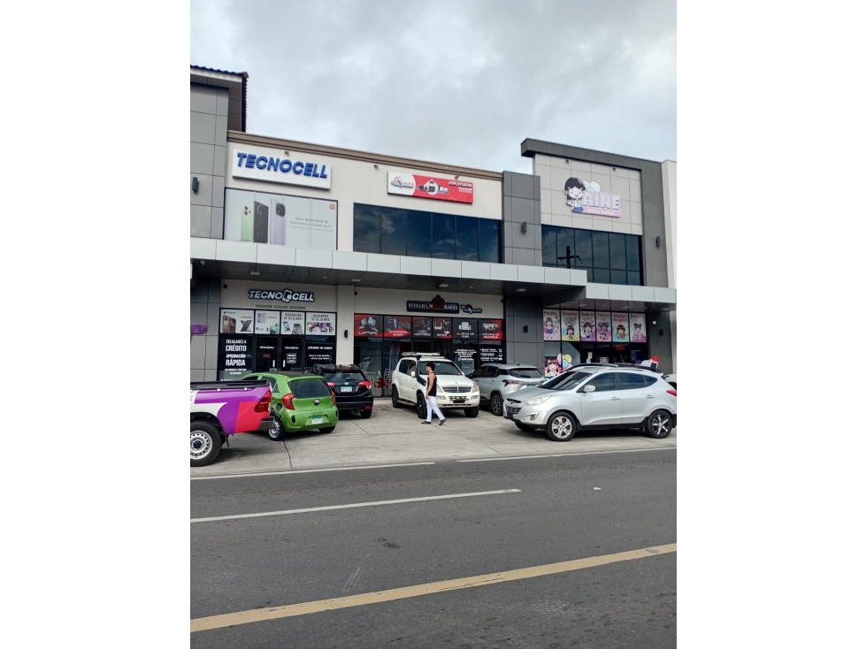 Locales en Plaza Telca, Calle F Sur y Av. 2da Oeste — foto 2