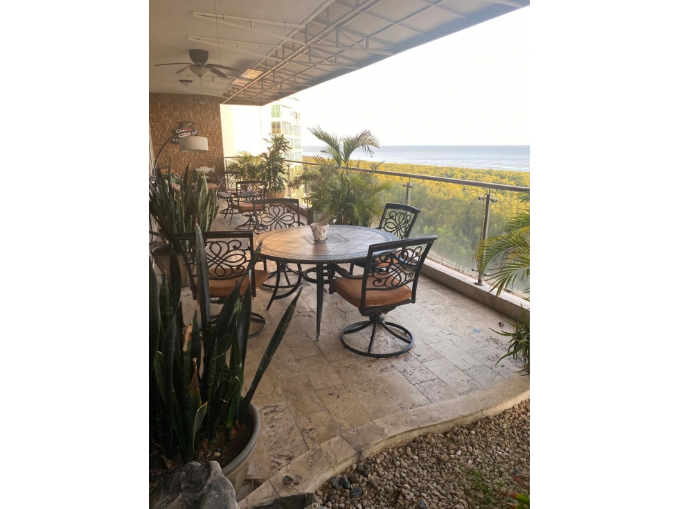 Apartamento en Torre Zeus, Costa del Este, Panamá