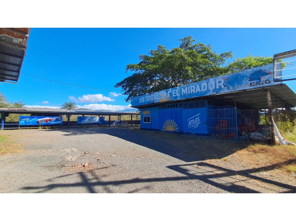 Locales Comerciales en Gualaca con Amplio Terreno y Vista - 5
